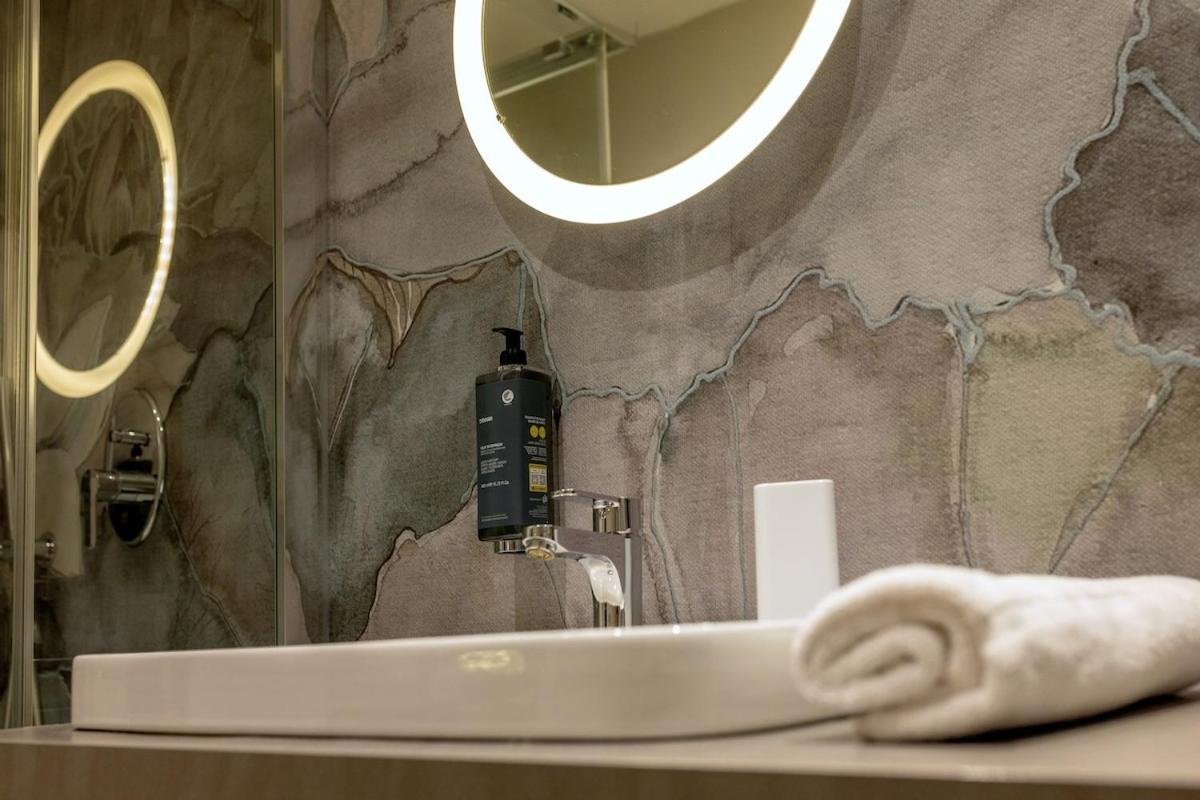 Sant'Anna Studio Apartment ปาร์มา ภายนอก รูปภาพ